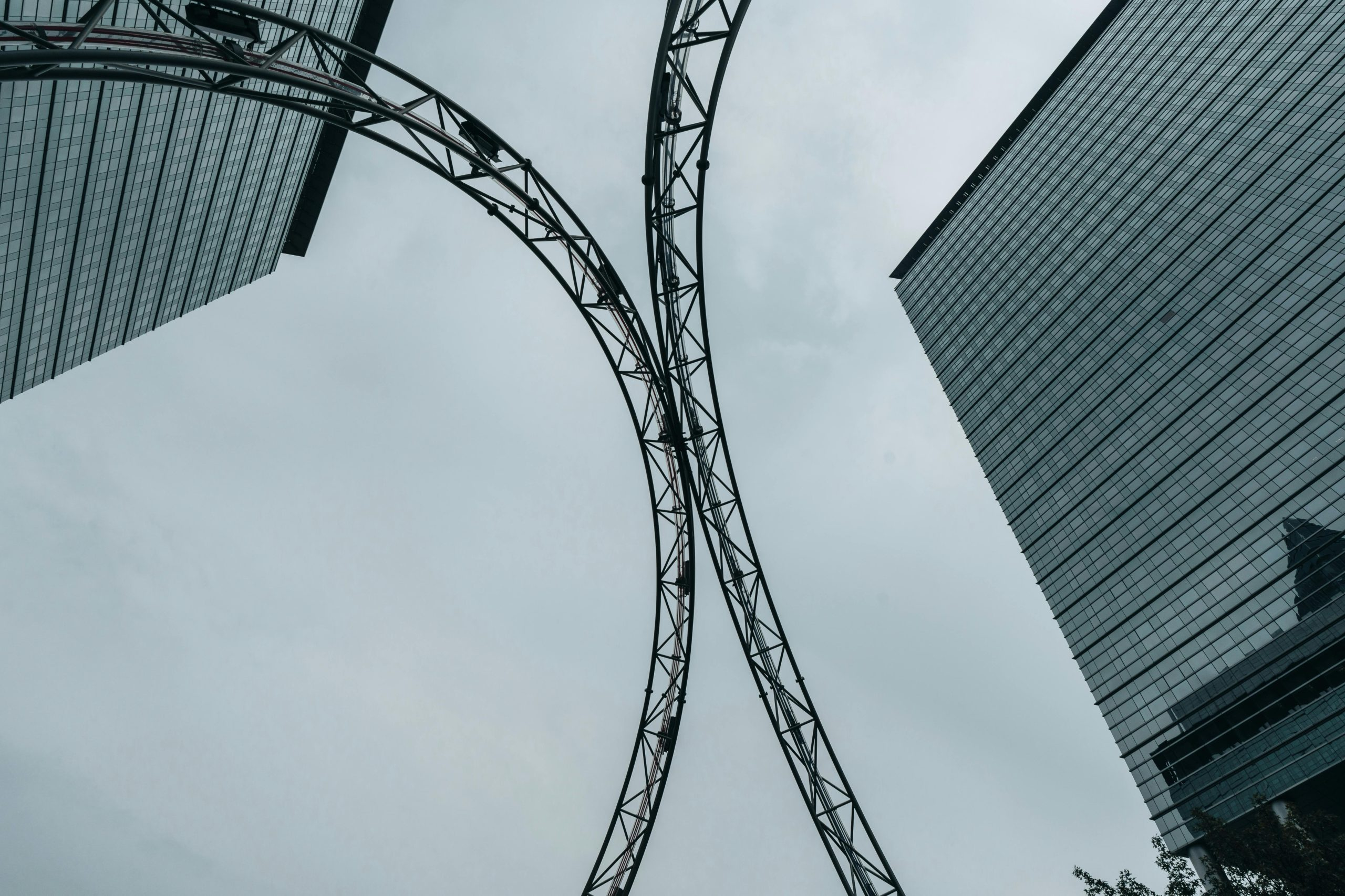 Exploring The Intersection Of Architecture And Structured Garment Design