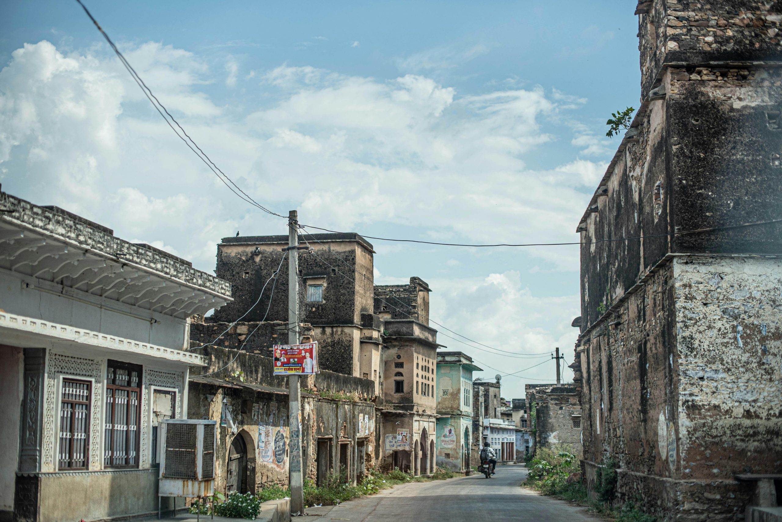 Exploring The Use Of Silence In Avant-Garde Compositions