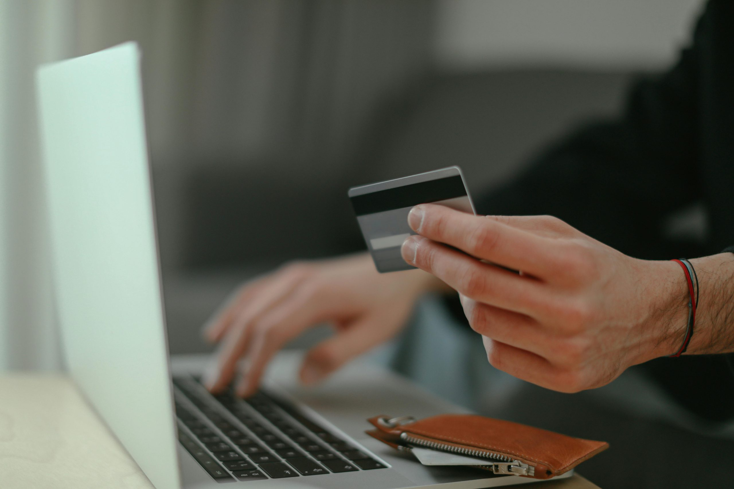 Understanding Consumer Rights When Returning Online Purchased Items Daily